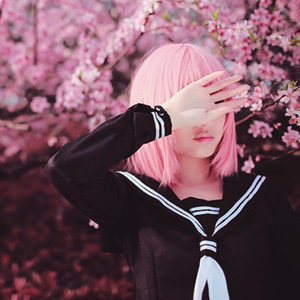 抬起妺妺的玉足猛地冲击h
